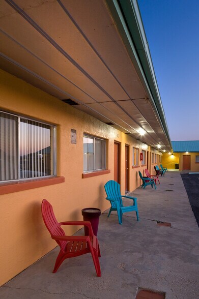 More Photos Of 501 E Historic Route 66, Moriarty Hotel For Sale