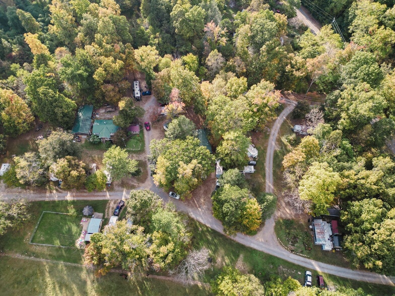 More Photos Of 78 Pebble Mountain Cir, Chuckey Trailer Camper Park For Sale