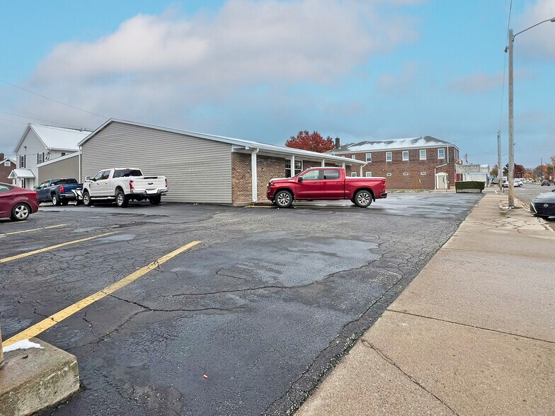More Photos Of 4024 Main St, Erie Storefront Retail Office For Sale