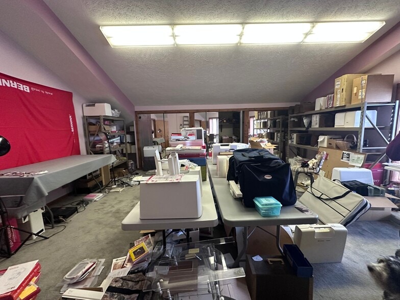 More Photos Of 966 W South Airport Rd, Traverse City Freestanding For Sale