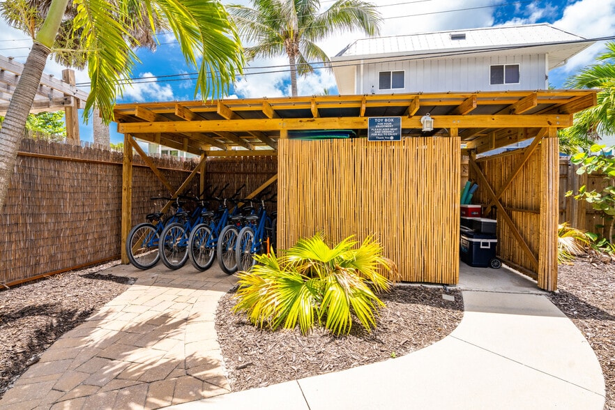 More Photos Of 1130 Gulf Blvd, Englewood Apartments For Sale