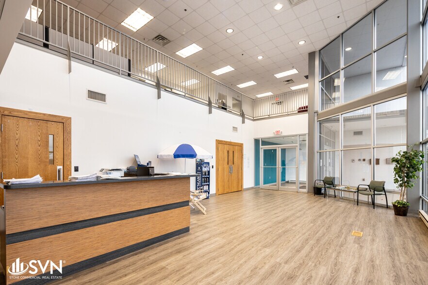 More Photos Of 2375 Fortune Dr, Lexington Manufacturing For Lease