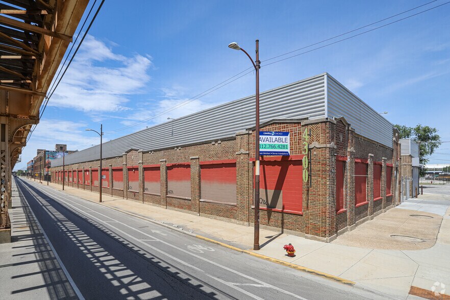 More Photos Of 4300 W Lake St, Chicago Warehouse For Lease