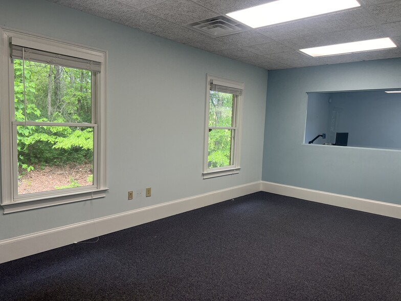 More Photos Of 5415 Sugarloaf Pky, Lawrenceville Office For Lease