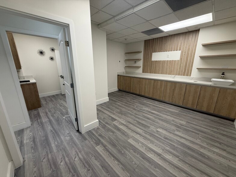 More Photos Of 7950 NW 53rd St, Doral Medical For Lease