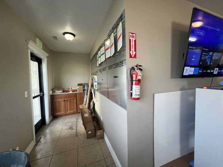 More Photos Of 1339 W 3300 S, Ogden Warehouse For Lease