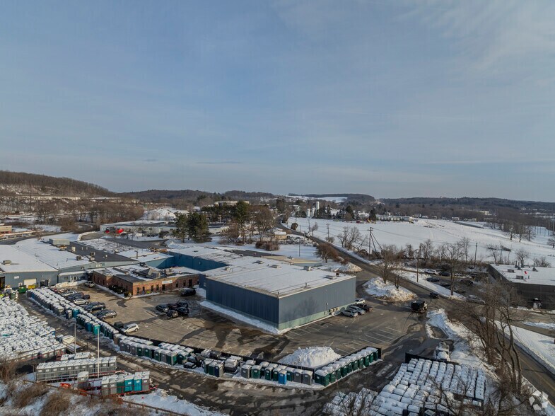 More Photos Of 231 Neck Rd, Haverhill Warehouse For Lease