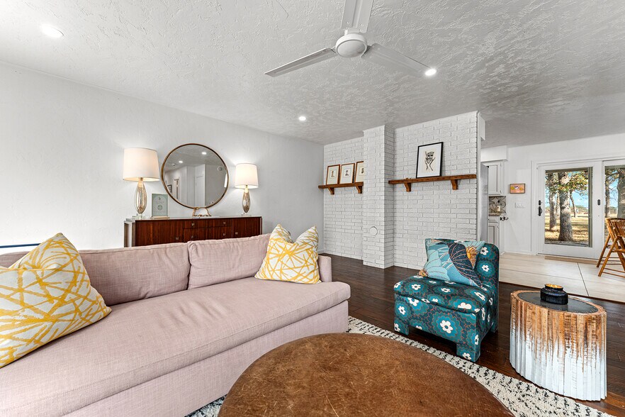 More Photos Of 67 Shaun Ln, Fredericksburg Apartments For Sale