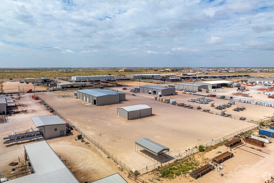 More Photos Of 10712 W County Road 77, Midland Service For Lease