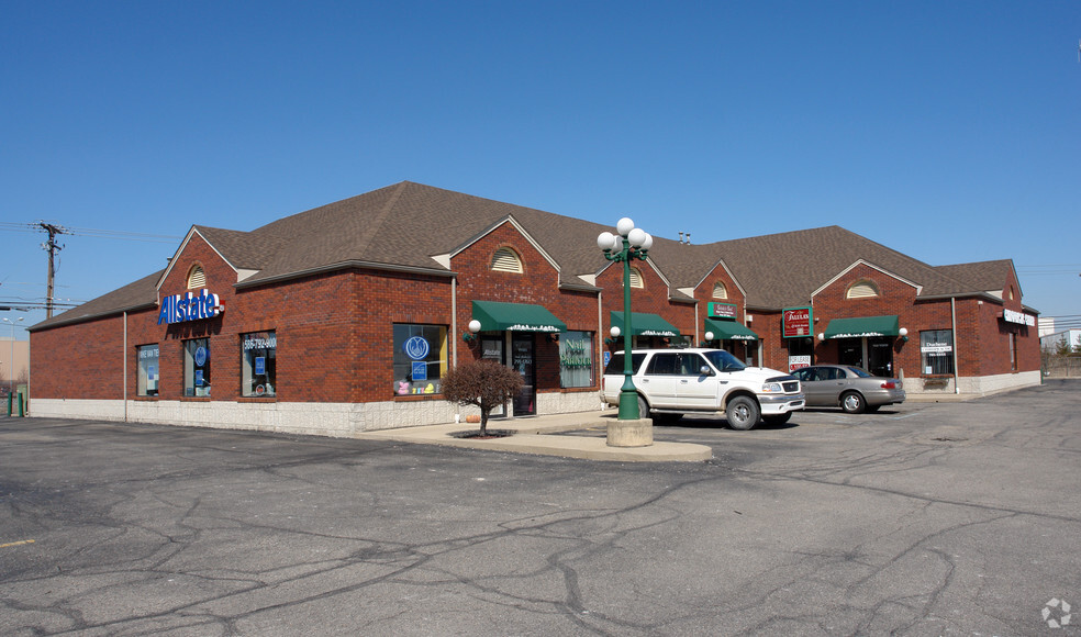 Primary Photo Of 19181 Fifteen Mile Rd, Clinton Township Unknown For Lease