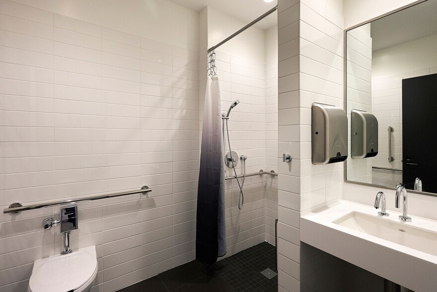 More Photos Of 1 Willoughby Sq, Brooklyn Office For Lease