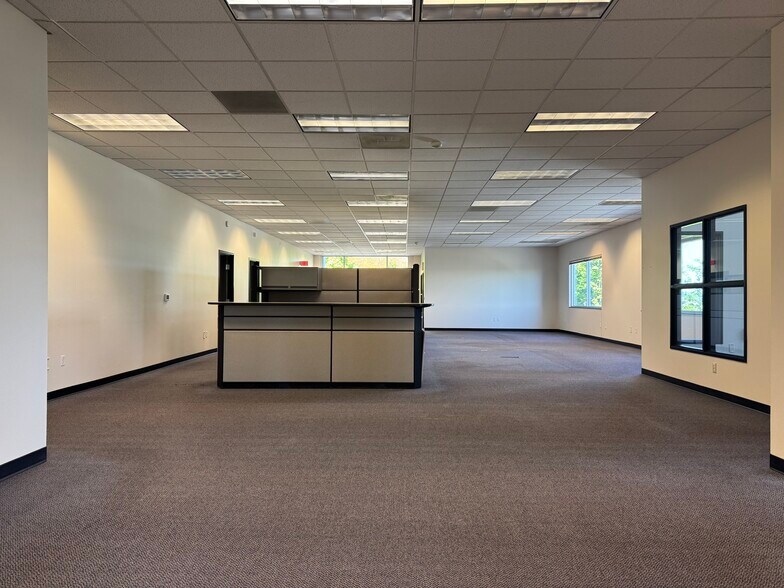 More Photos Of 3077 NW St Helens Rd, Portland Office For Lease