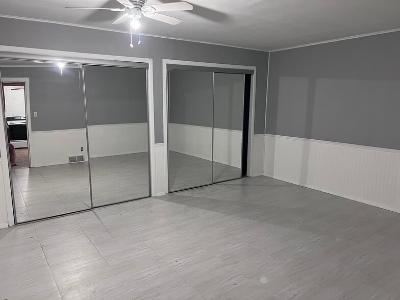 More Photos Of 318 Main St, Wampum Apartments For Sale