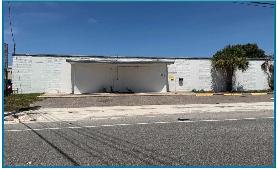 More Photos Of 1784 N Hercules Ave, Clearwater Flex For Lease
