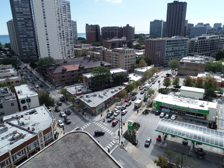 More Photos Of 3949-3959 N Broadway St, Chicago Storefront For Lease