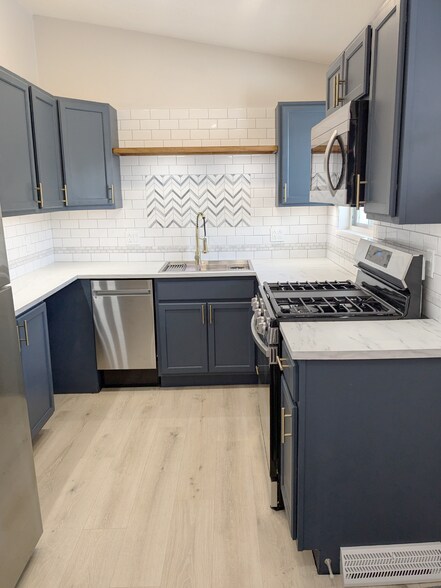 More Photos Of 802 S Jenkins Blvd, Akron Apartments For Sale