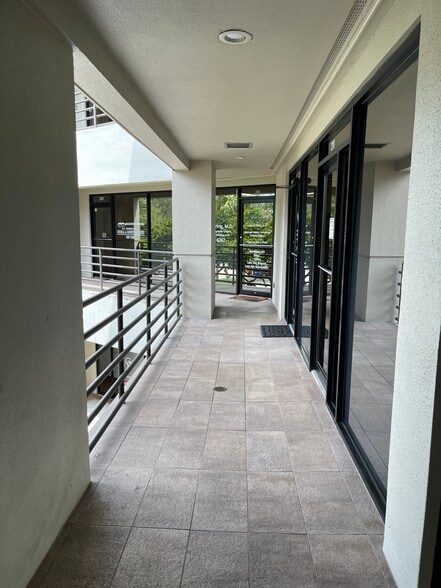 More Photos Of 1040 Weston Rd, Weston Loft Creative Space For Lease