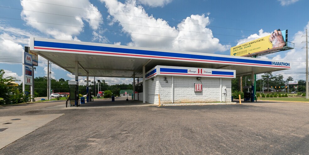 More Photos Of 3301 W Main St, Dothan Service Station For Sale