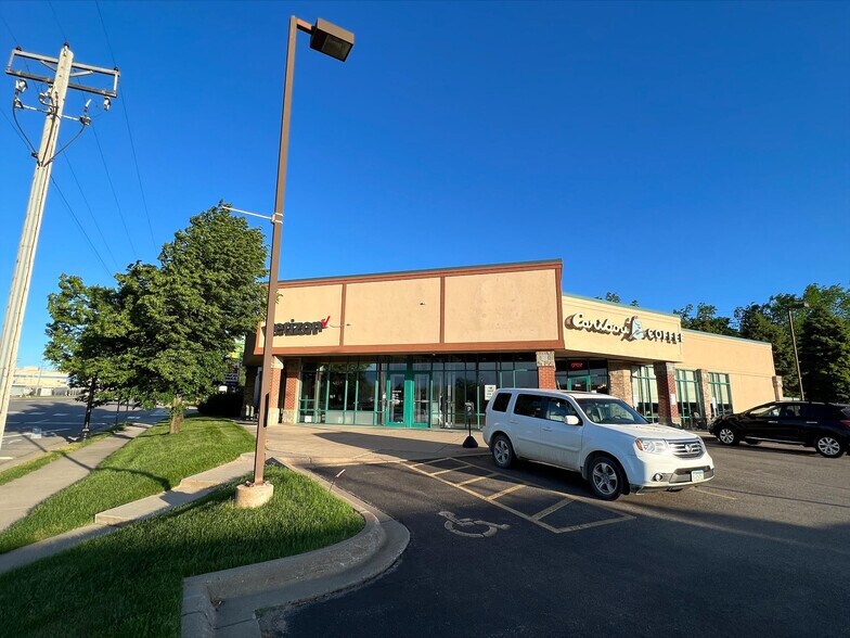 More Photos Of 400 5th St W, Northfield General Retail For Lease