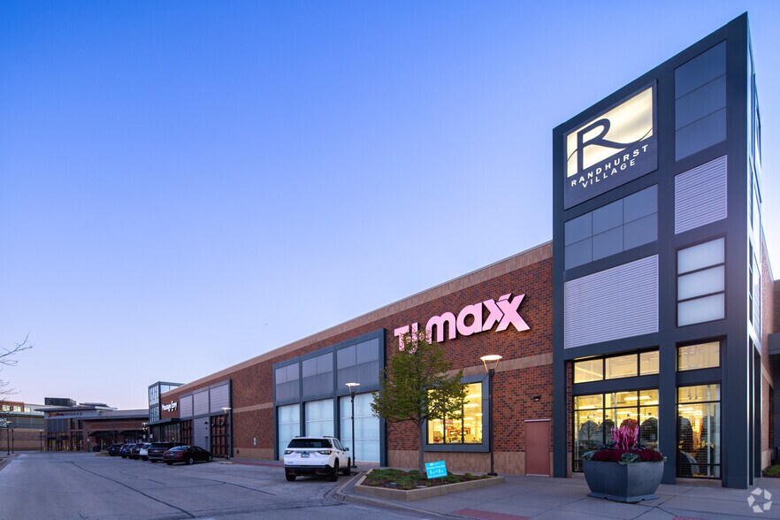 More Photos Of 999 Elmhurst Rd, Mount Prospect Unknown For Lease