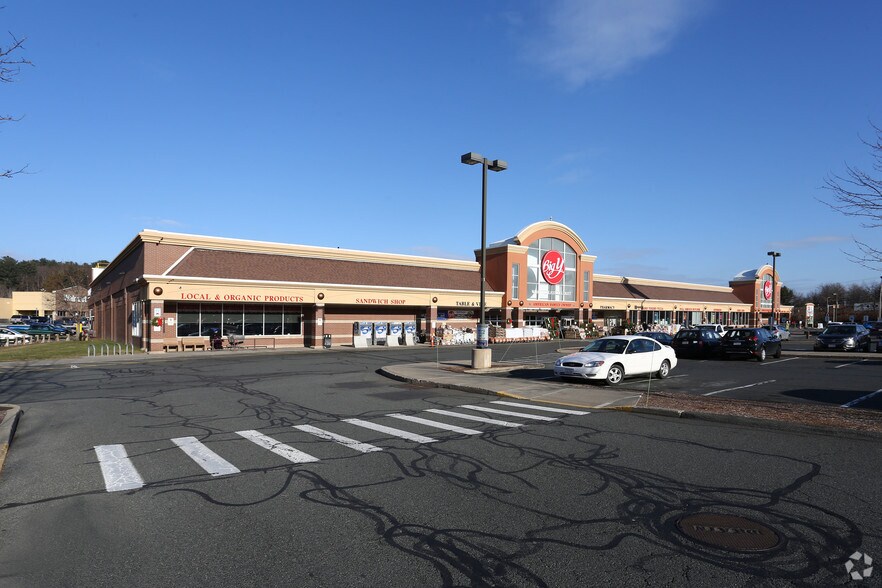 More Photos Of 102-162 N King St, Northampton Unknown For Lease