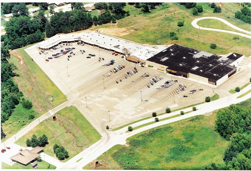 More Photos Of 110 Triple Creek Dr, Longview Unknown For Lease