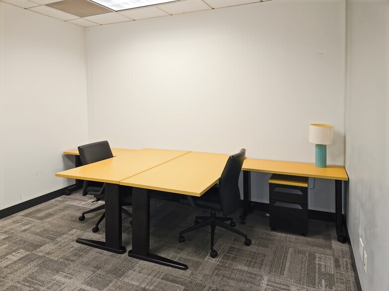 More Photos Of 12600 Deerfield Pky, Alpharetta Coworking Space