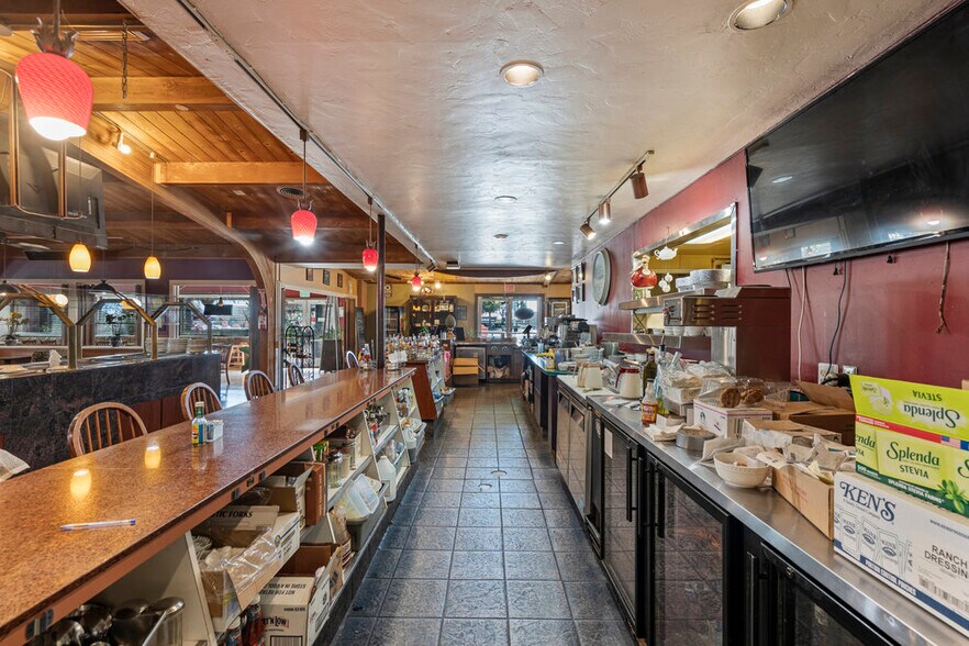 More Photos Of 11261 Merritt St, Castroville Specialty For Sale