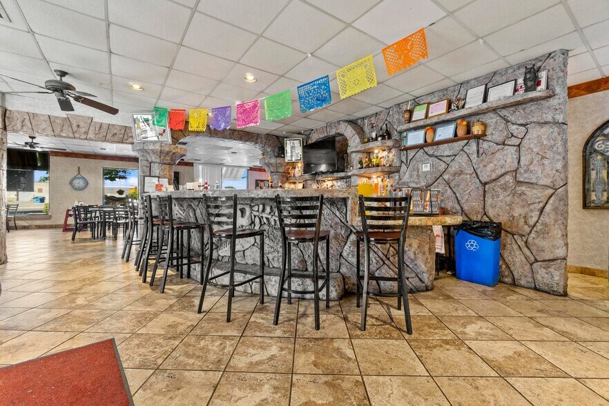 More Photos Of 200 N J St, Tulare Restaurant For Lease