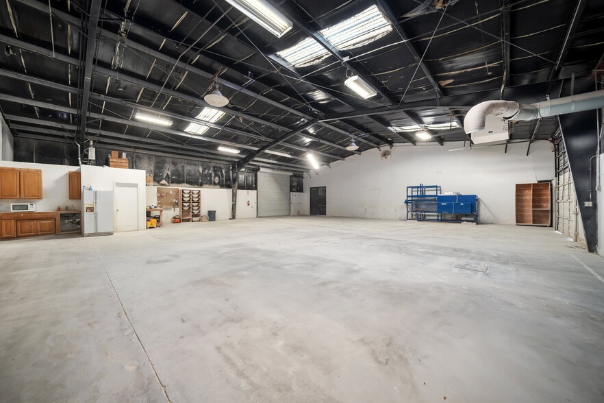 More Photos Of 741 Paso Robles St, Paso Robles Warehouse For Lease