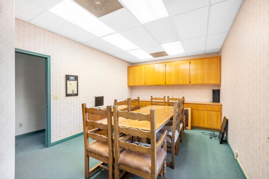 More Photos Of 1101 S Broadway, Santa Maria Medical For Sale