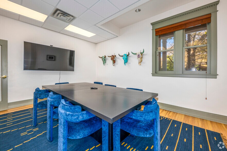More Photos Of 141 E Palace Ave, Santa Fe Coworking Space