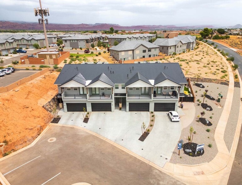 More Photos Of 366 W Fitness Way, Ivins Apartments For Sale