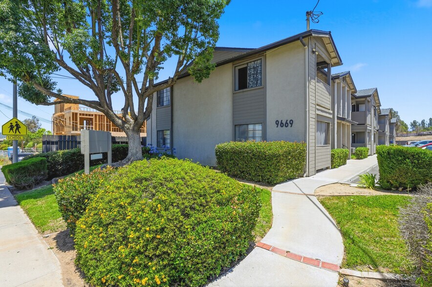 Primary Photo Of 9669 Marilla Dr, Lakeside Apartments For Sale
