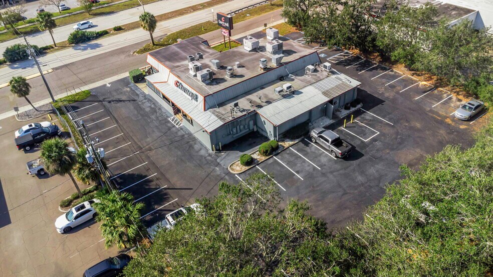 More Photos Of 2901 Tyrone Blvd, Saint Petersburg Restaurant For Sale