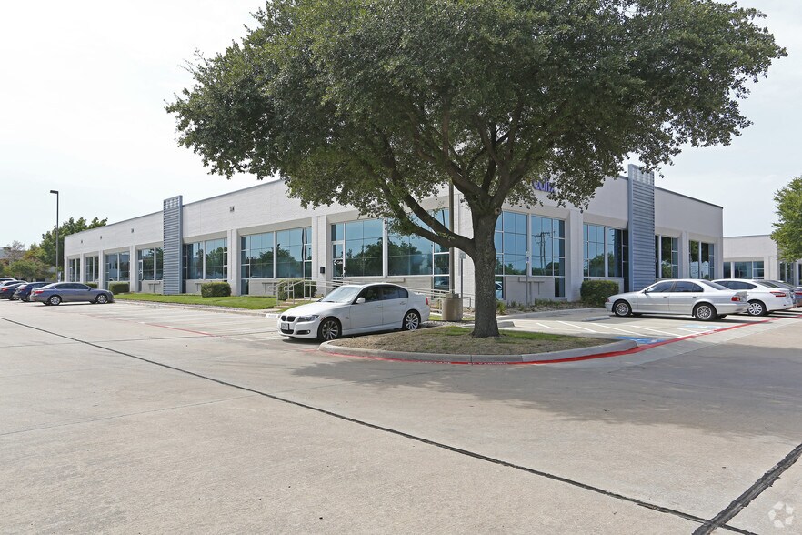 More Photos Of 2240 Campbell Creek Blvd, Richardson Unknown For Lease