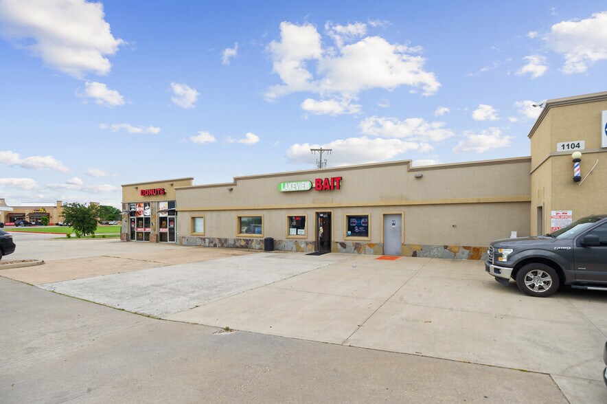 More Photos Of 1104 W Eldorado Pky, Little Elm Storefront For Sale