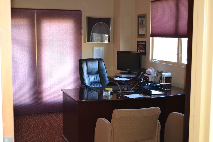 More Photos Of 119 Prospect St, Ridgewood Medical For Lease