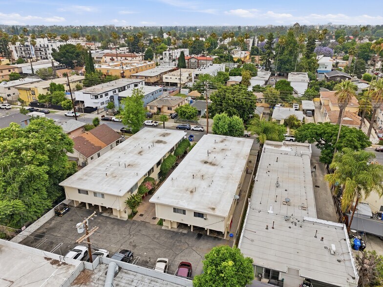 More Photos Of 14716-14722 Delano St, Van Nuys Multifamily For Sale