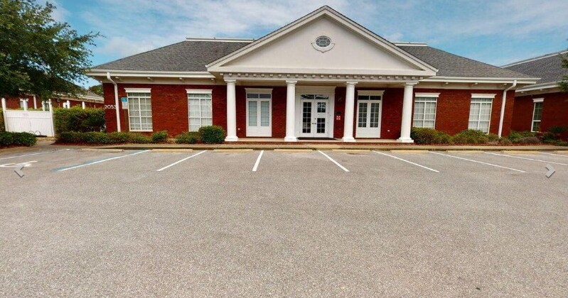 Primary Photo Of 2053 Navarre Park Ln, Navarre Medical For Sale