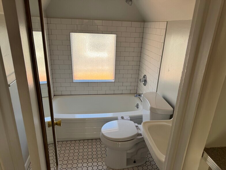 More Photos Of 1360 Franklin St, Denver Apartments For Sale