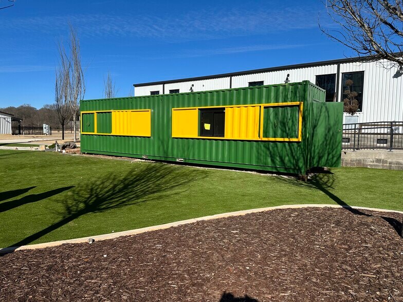 More Photos Of 352 University Ave SW, Atlanta Land For Lease