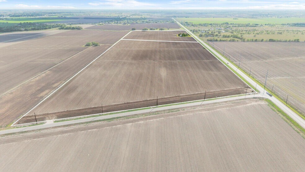 More Photos Of 7639 7639 FM 2977, Needville Land For Sale