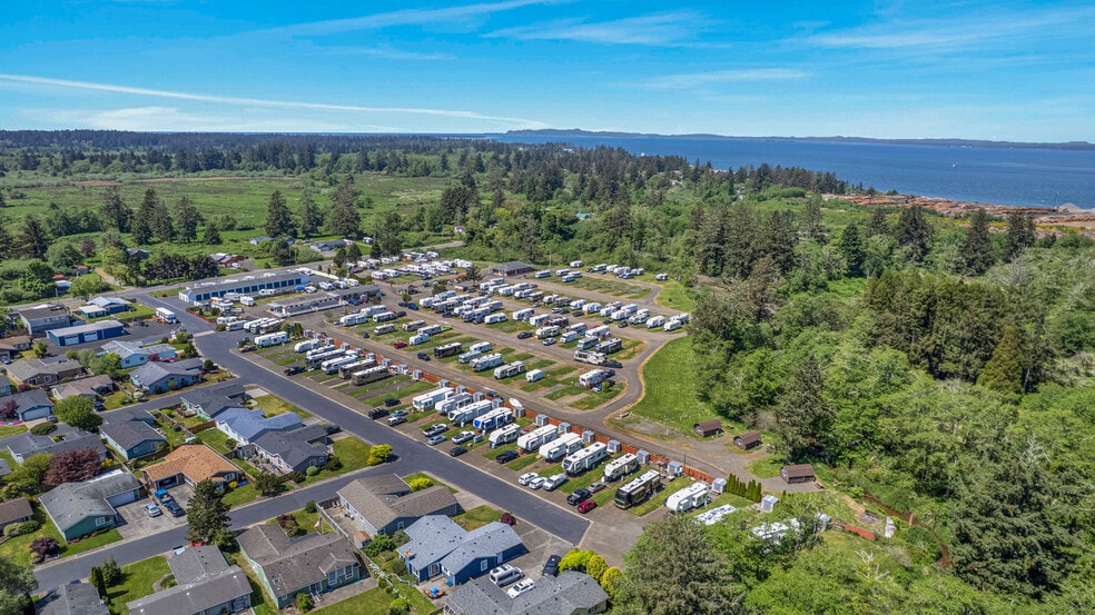 Primary Photo Of 1140 NW Warrenton Dr, Warrenton Trailer Camper Park For Sale