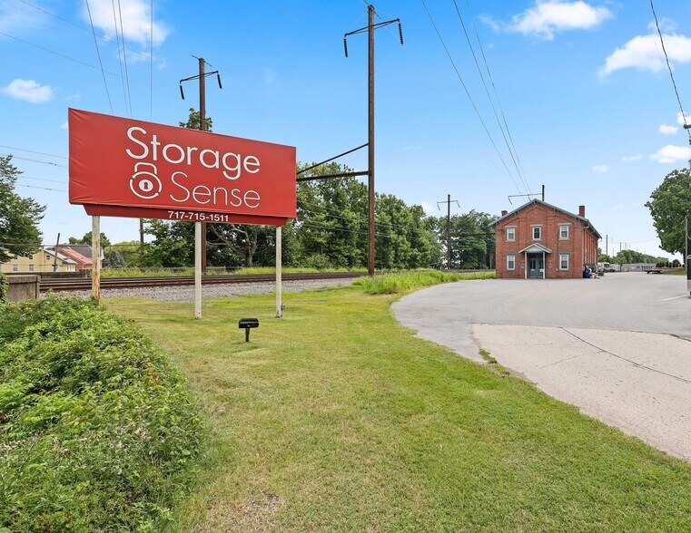 More Photos Of 249 Railroad Ave, Bird In Hand Self Storage For Lease