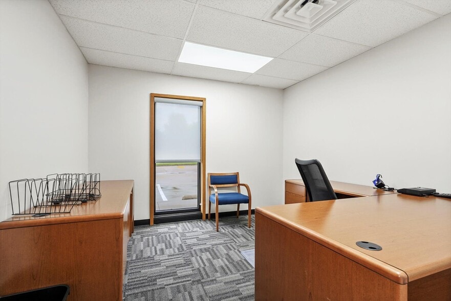 More Photos Of 1015 W Ithica St, Broken Arrow Office For Sale