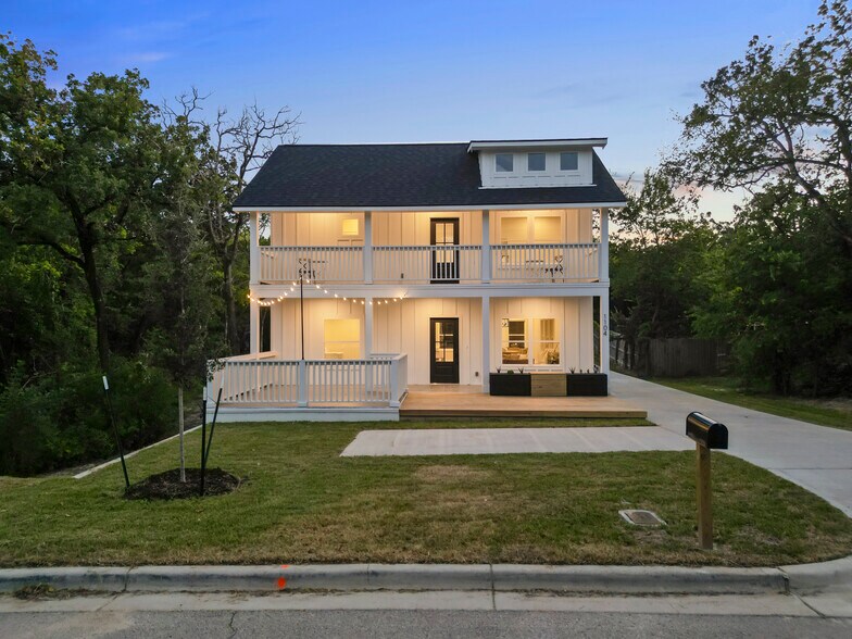 Primary Photo Of 1104 Berkeley St, College Station Land For Sale