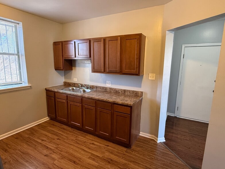 More Photos Of 15 N Keeler Ave, Chicago Apartments For Sale