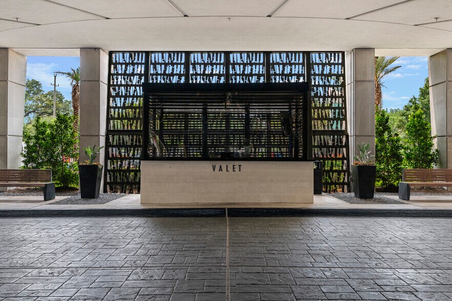 More Photos Of 5925 Almeda Rd, Houston Apartments For Lease