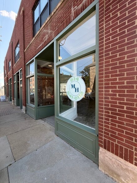 More Photos Of 105 Parsons Ave, Columbus Storefront Retail Office For Lease